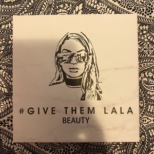 Lala Beauty By Lala Kent, Eyeshadow palette. Great for everyday use